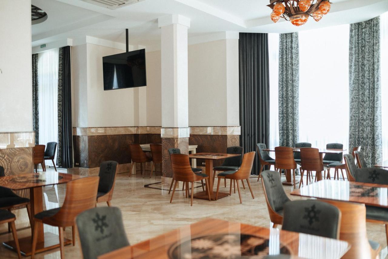 Molfar & карпати Отель Шаян