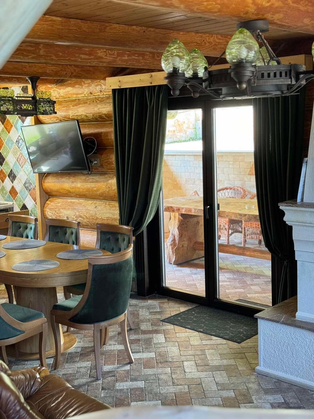 Molfar & карпати 5*