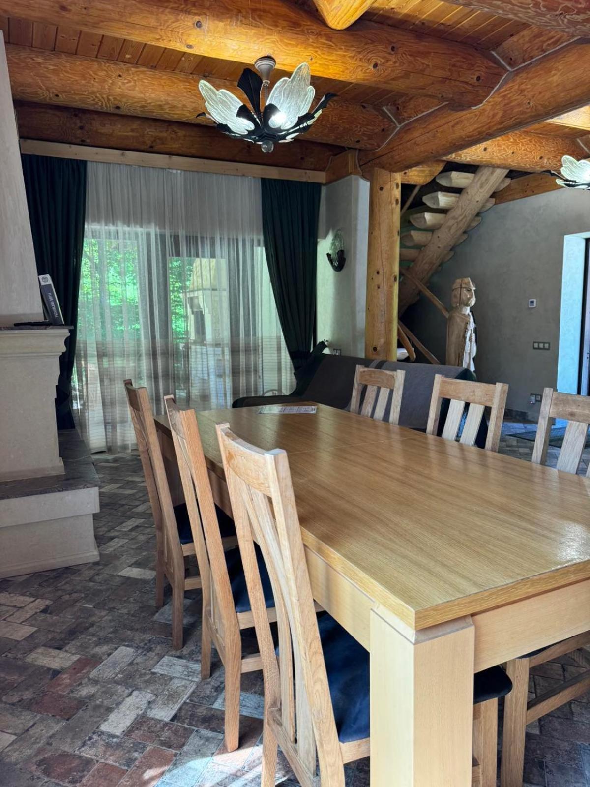 Molfar & карпати 酒店 沙安